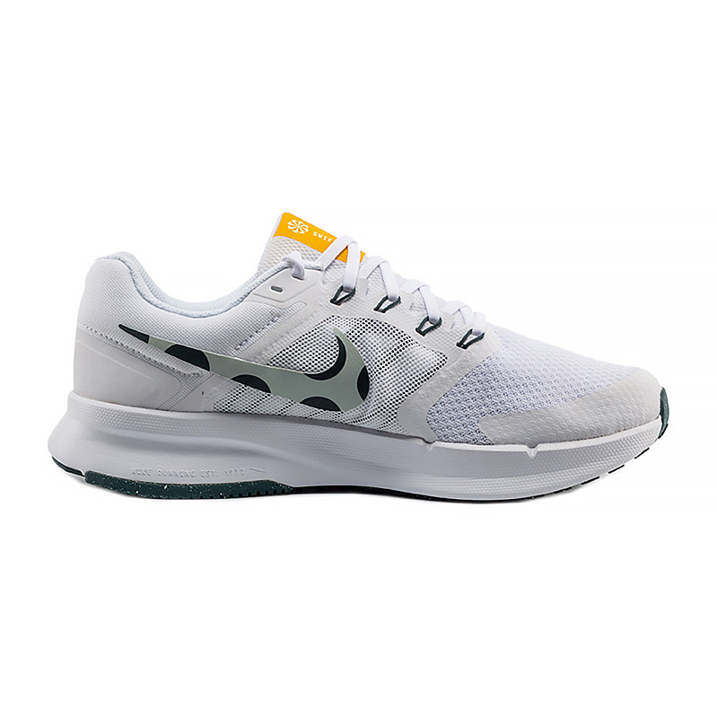 Кросівки бігові Nike RUN SWIFT 3 DR2695-100