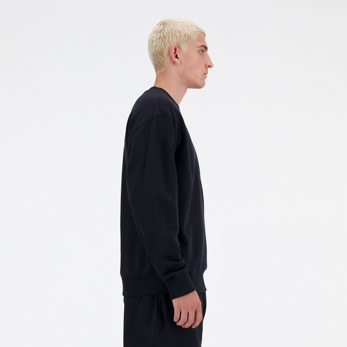 Світшот чоловічий New Balance Sweet Black MT41507BK XL MT41507BK