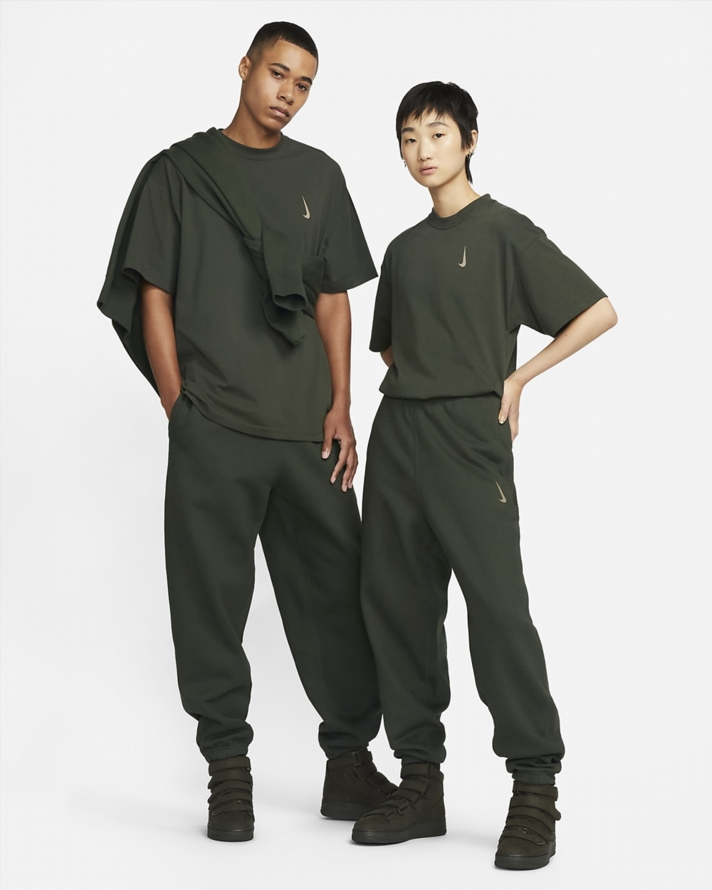 Штани Nike DQ7752-355