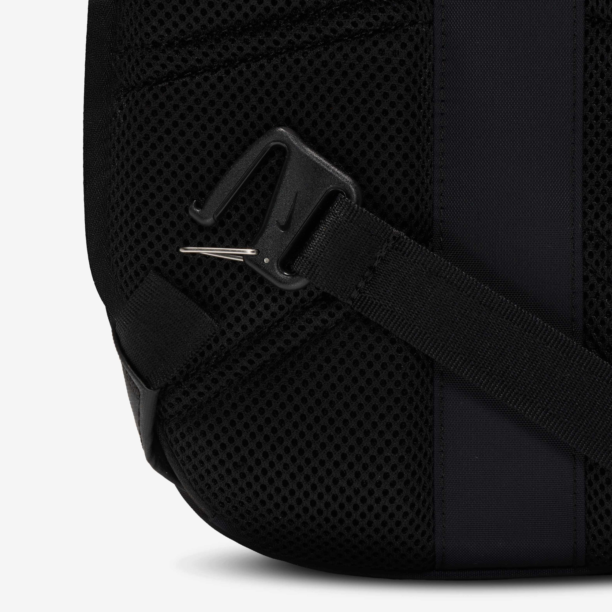 Сумка Nike NSW COMMUTE SLING BAG FZ6132-011
