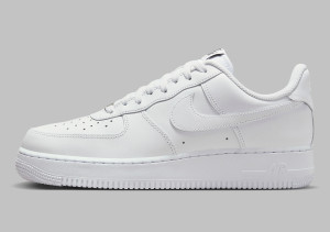 Кросівки Nike AIR FORCE 1 07 FLYEASE FD1146-100