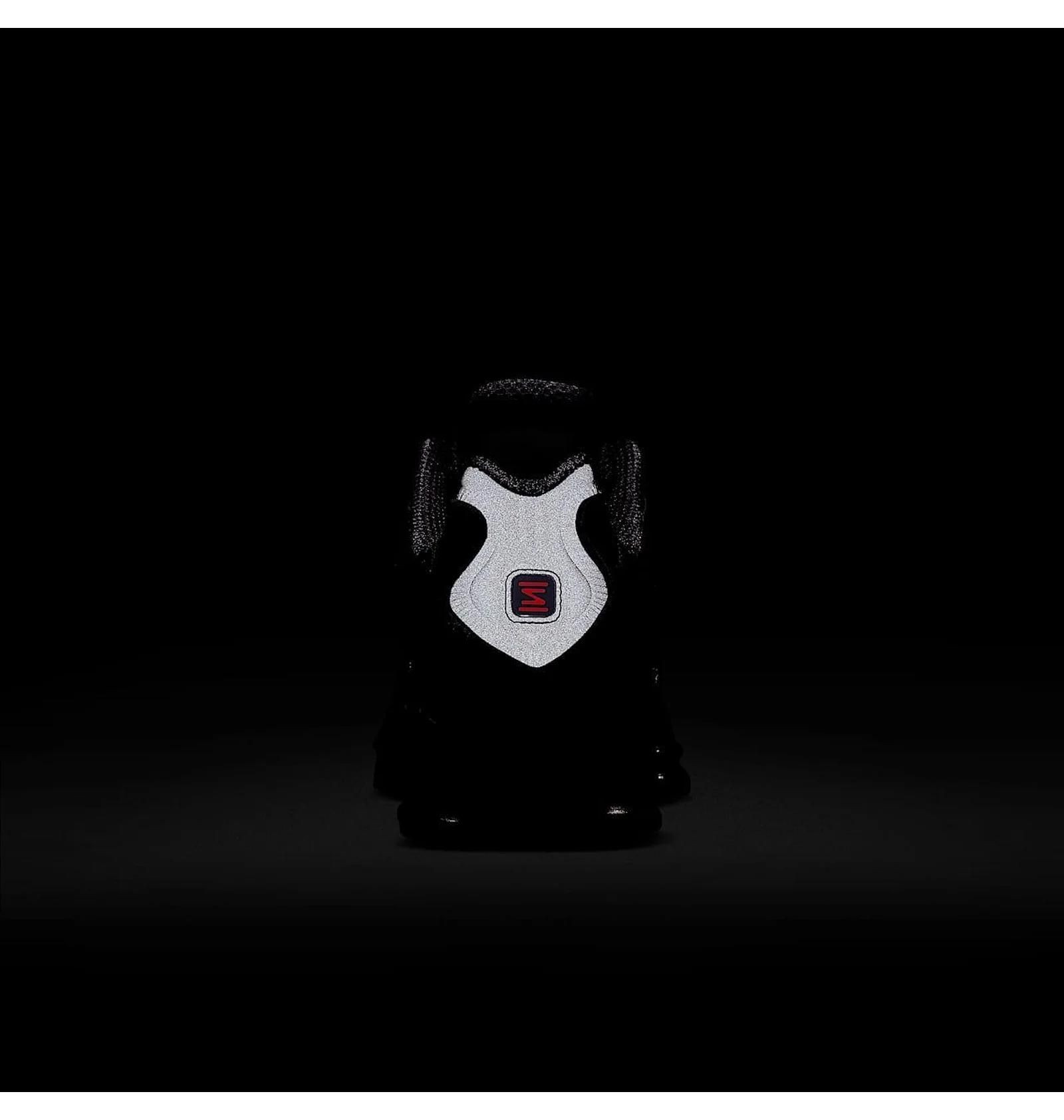 Кросівки Nike SHOX TL AV3595-002
