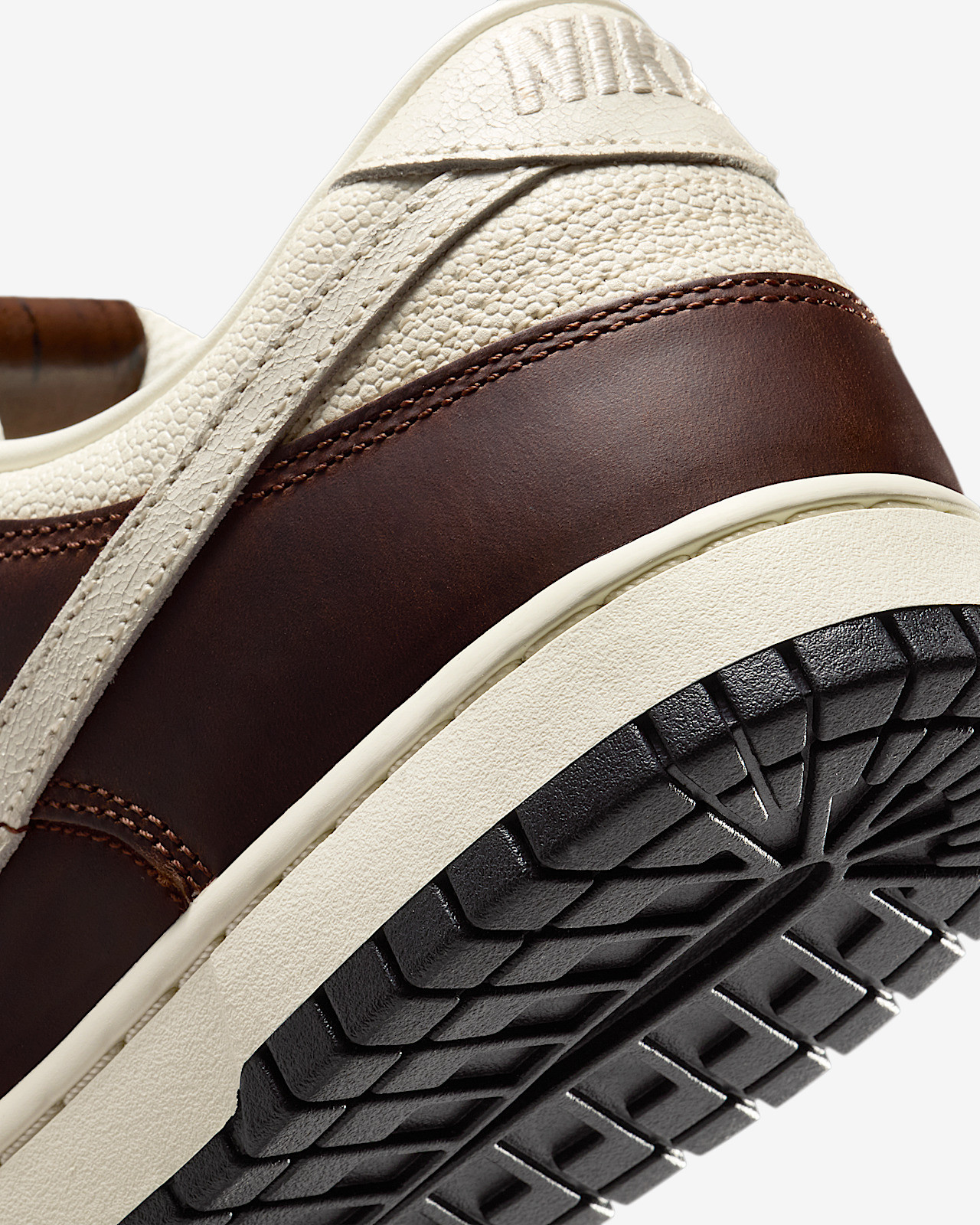 Кросівки Nike Dunk Low Retro мужские IH7333-200