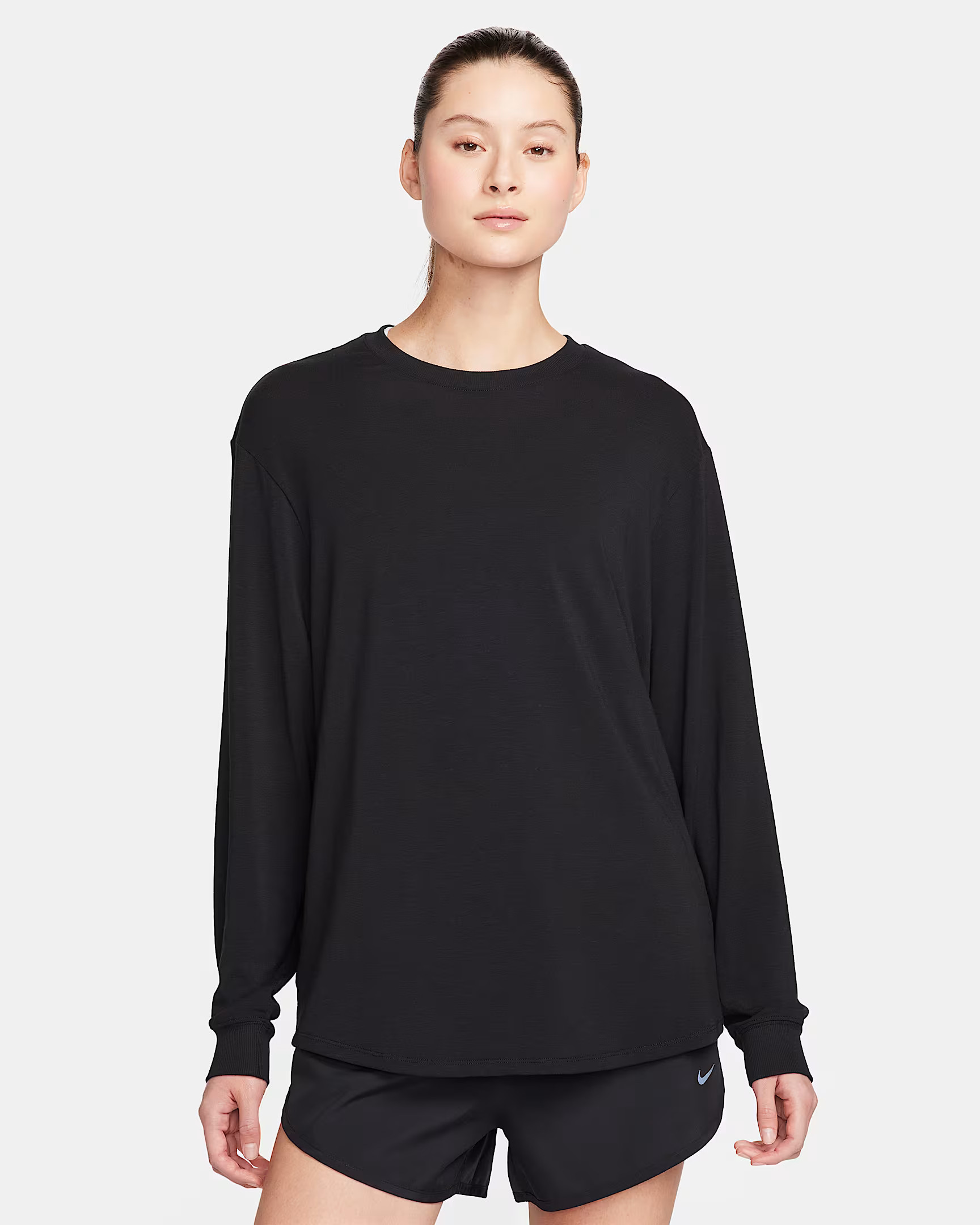 Лонгслів Nike ONE RELAXED DRI-FIT LONG-SLEEVE TOP BLACK FN2817-010