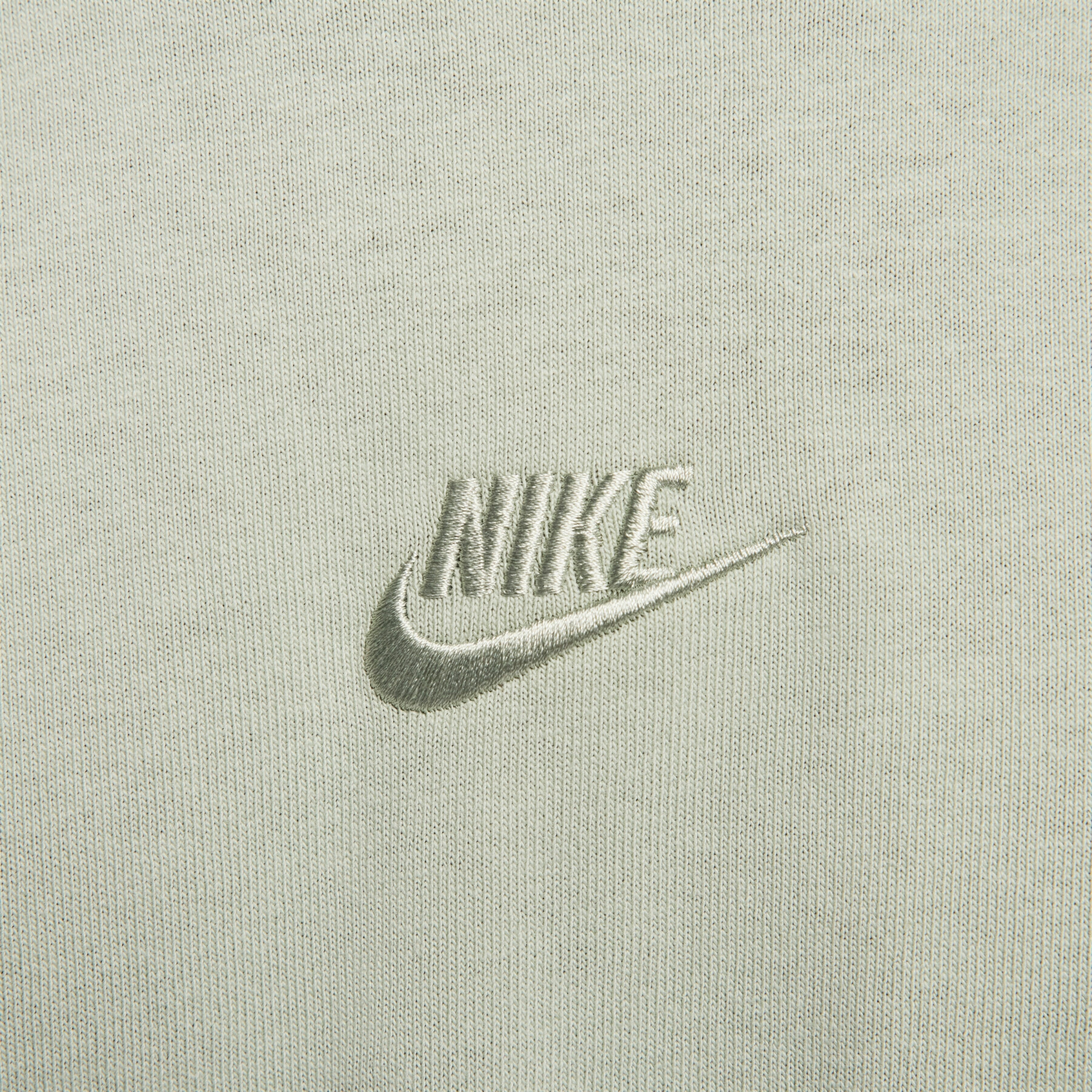Футболка чоловіча Nike Nsw Prem Essntl Sust Tee Green DO7392-370