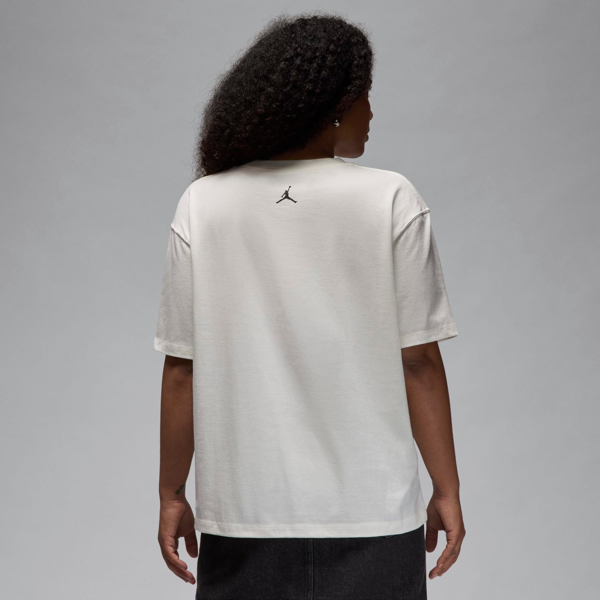 Футболка Jordan W SS GF GFX TEE PRS HF2861-133