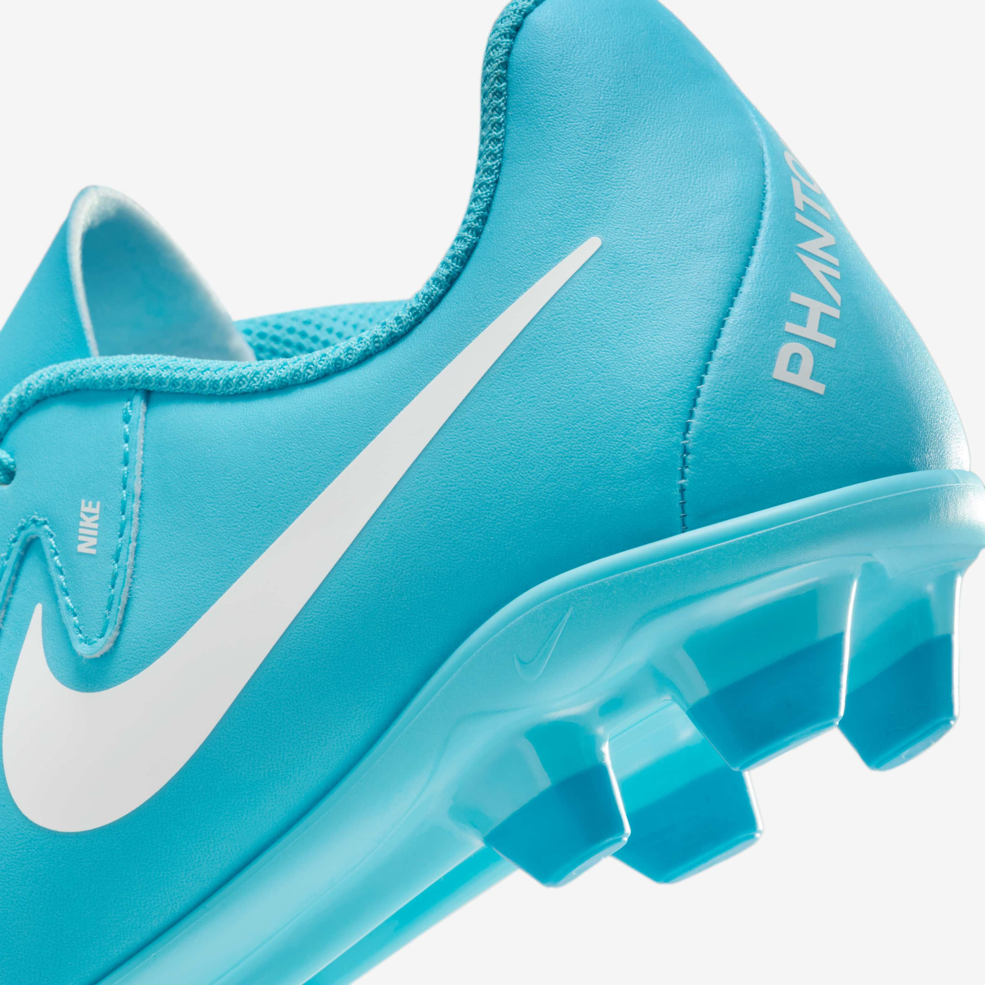 Бутси Nike PHANTOM GX II CLUB FG/MG FJ2557-400