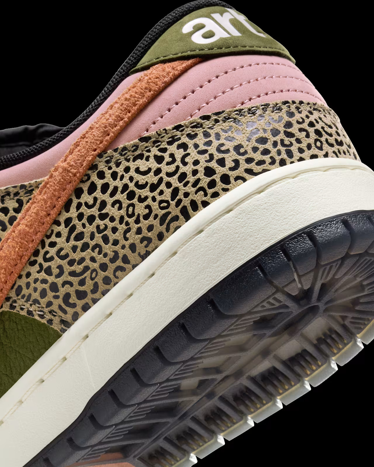 Кросівки Nike SB DUNK LOW PRO QS IH3211-200