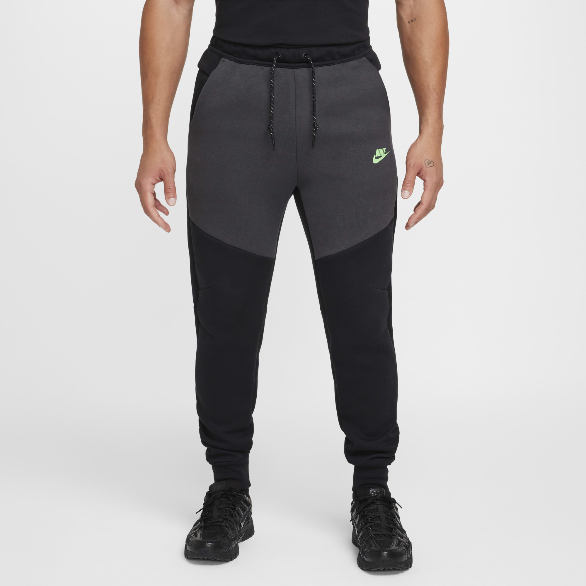 Штани Nike Tech Fleece Joggers Black HV0959-015