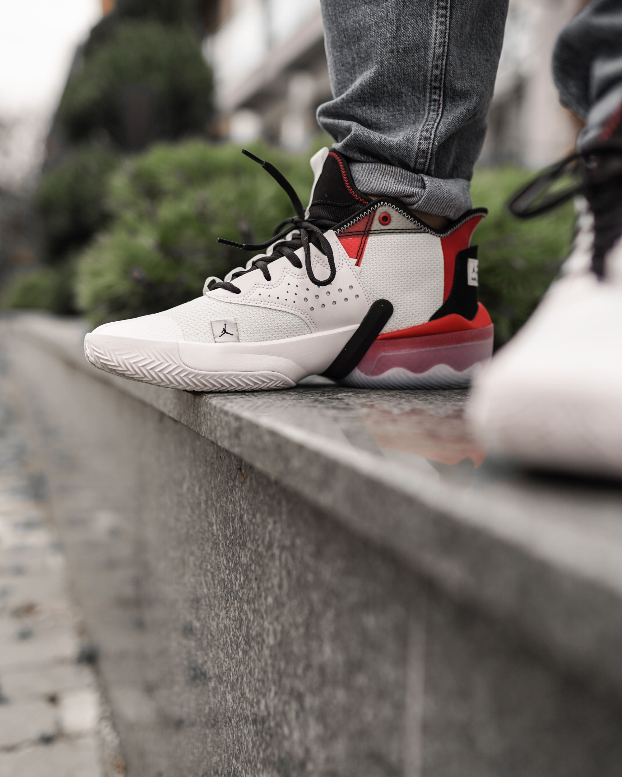 Nike elevation sales