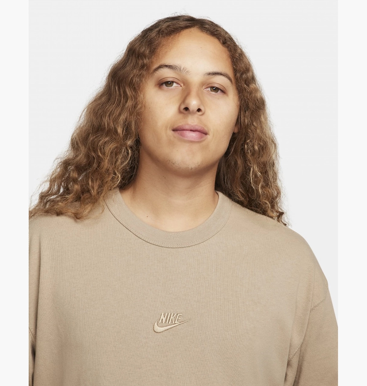 Футболка Nike M NSW PREM ESSNTL SUST TEE DO7392-247