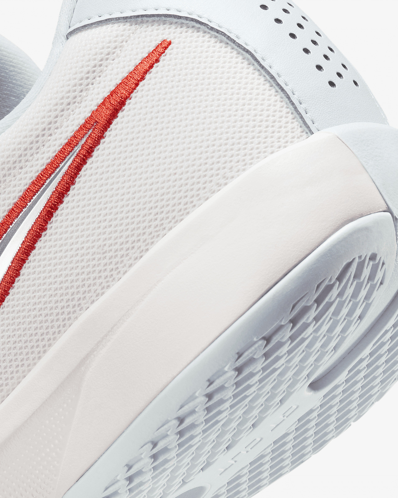 Кросівки Nike AIR ZOOM G.T. CUT ACADEMY FB2599-101