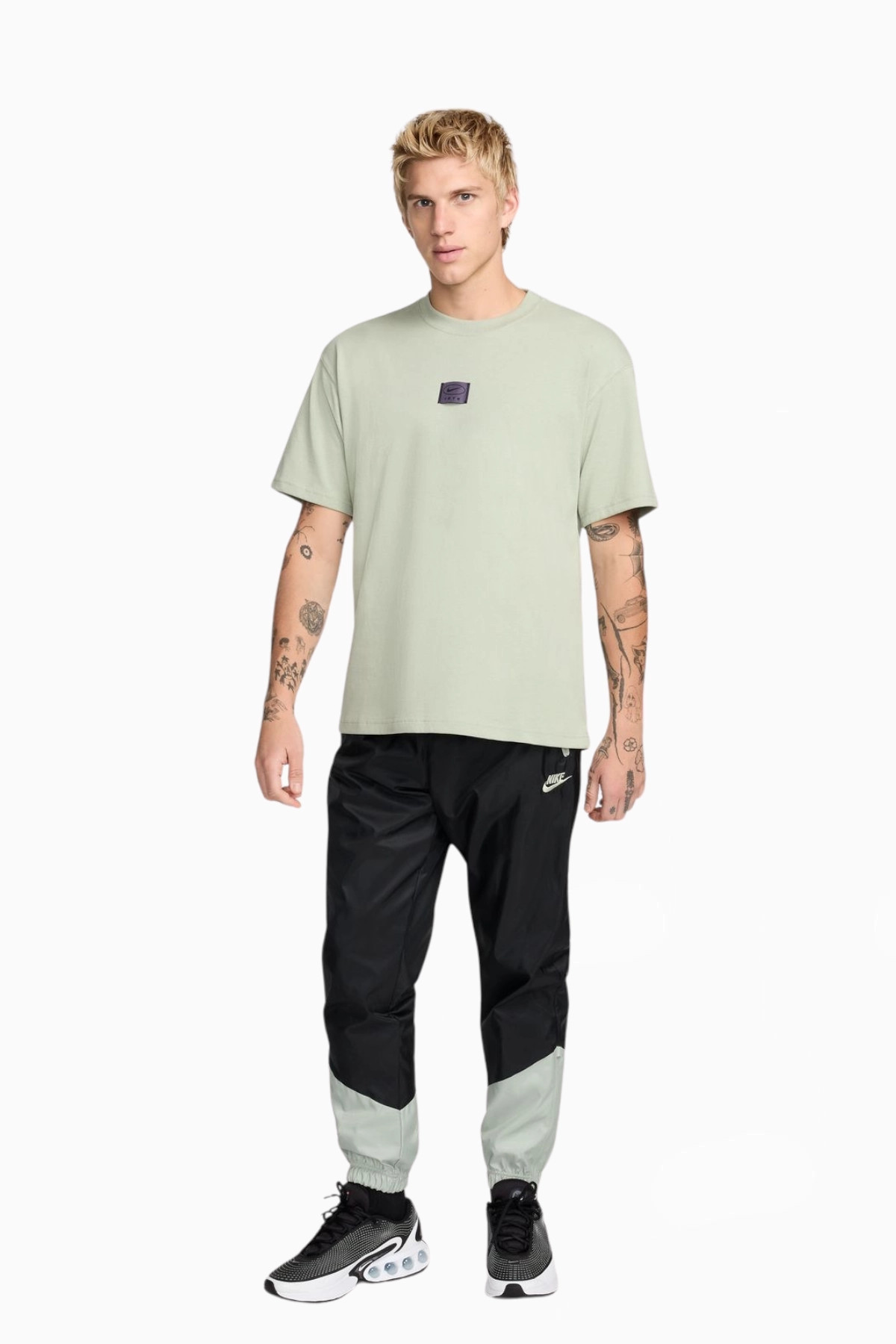 Футболка чоловіча Nike Sportswear Max90 Tee Olive FZ5392-370