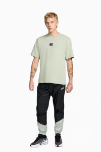 Футболка чоловіча Nike Sportswear Max90 Tee Olive FZ5392-370