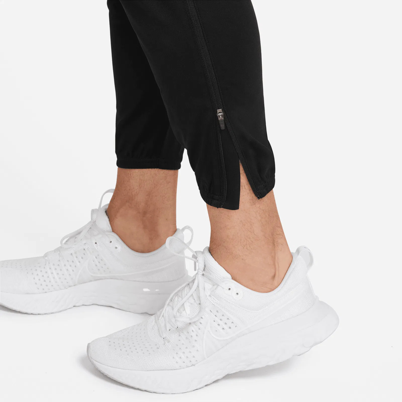 Брюки Nike M NK TF RPL CHLLGR PANT DD6215-010