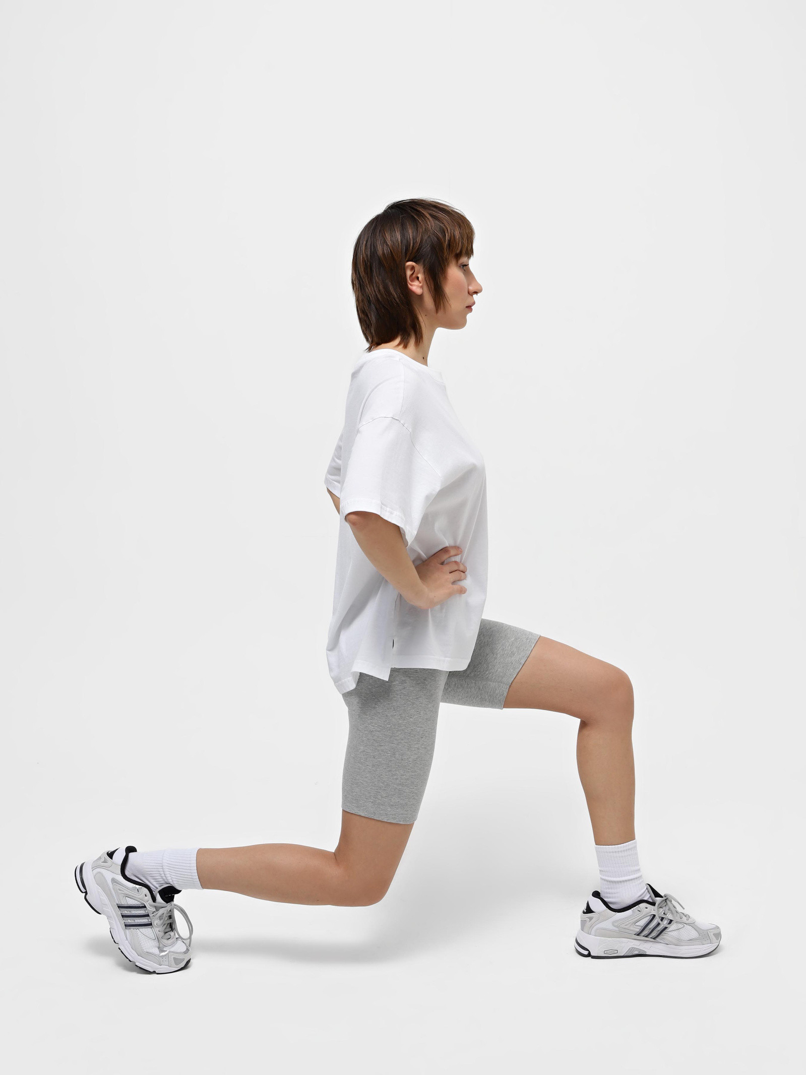 Шорти жіночі Nike Sportswear Classics High-Waisted 8 Biker Shorts Grey DV7797-063