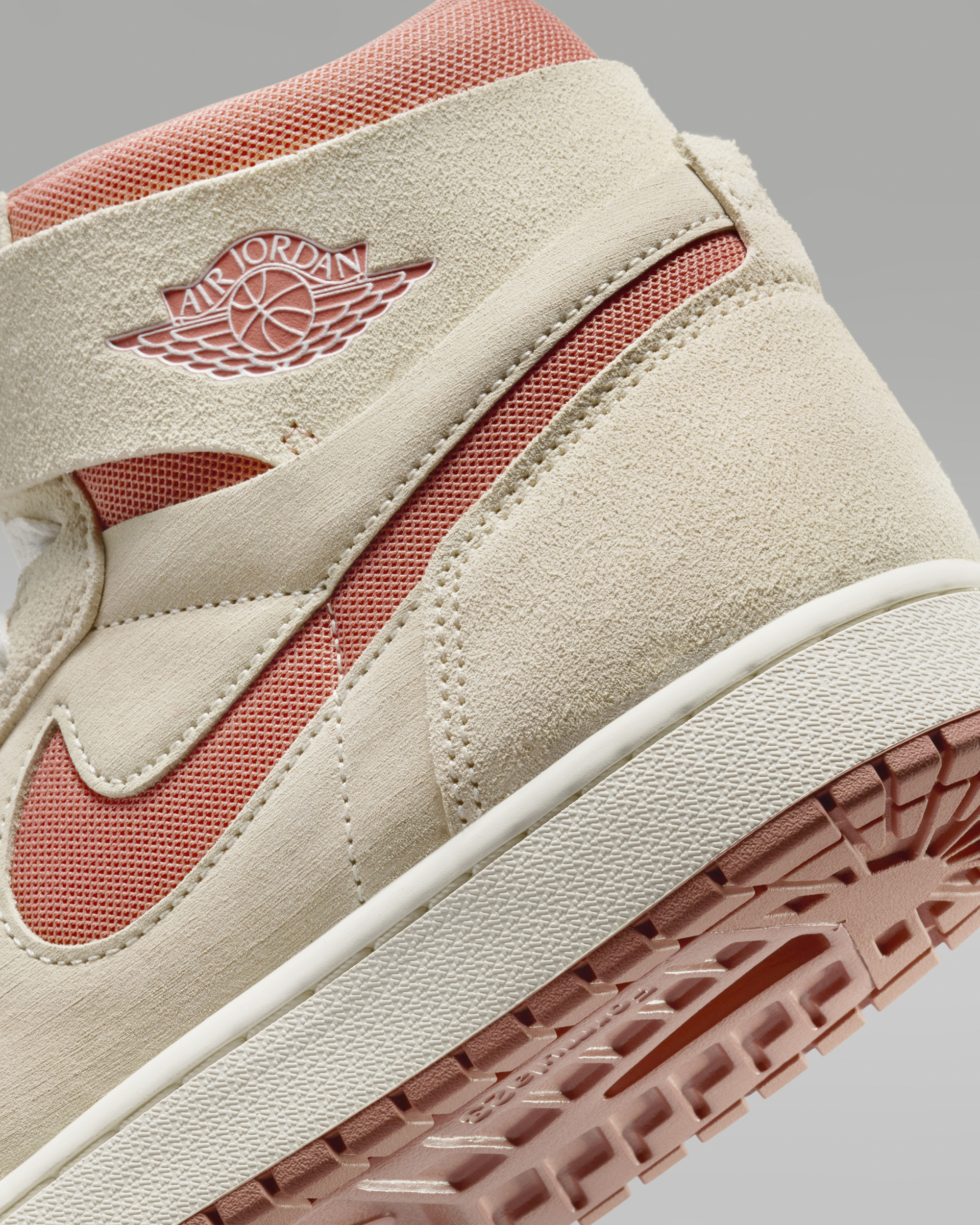 Кросівки чоловічі Air Jordan 1 Zoom Cmft 2 Burnt Sunrise Beige DV1307-102
