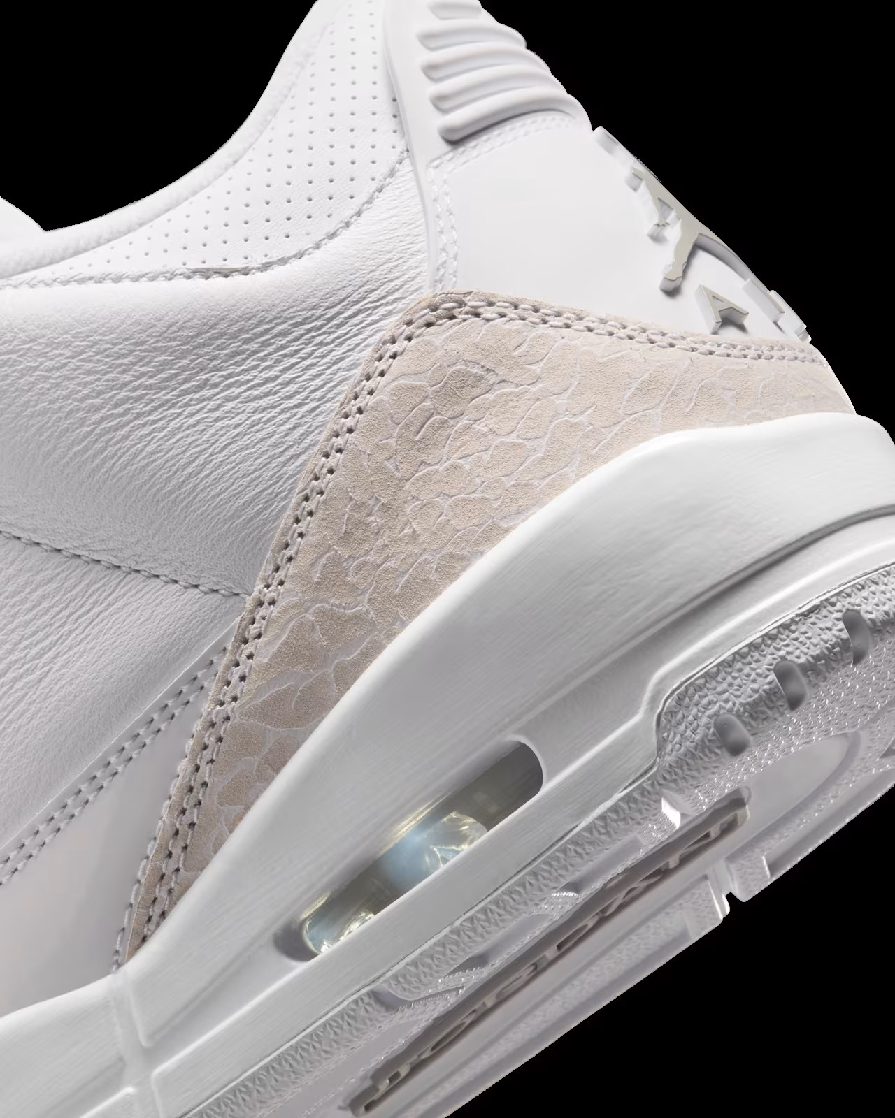 Кросівки чоловічі Jordan 3 Retro White CT8532-111