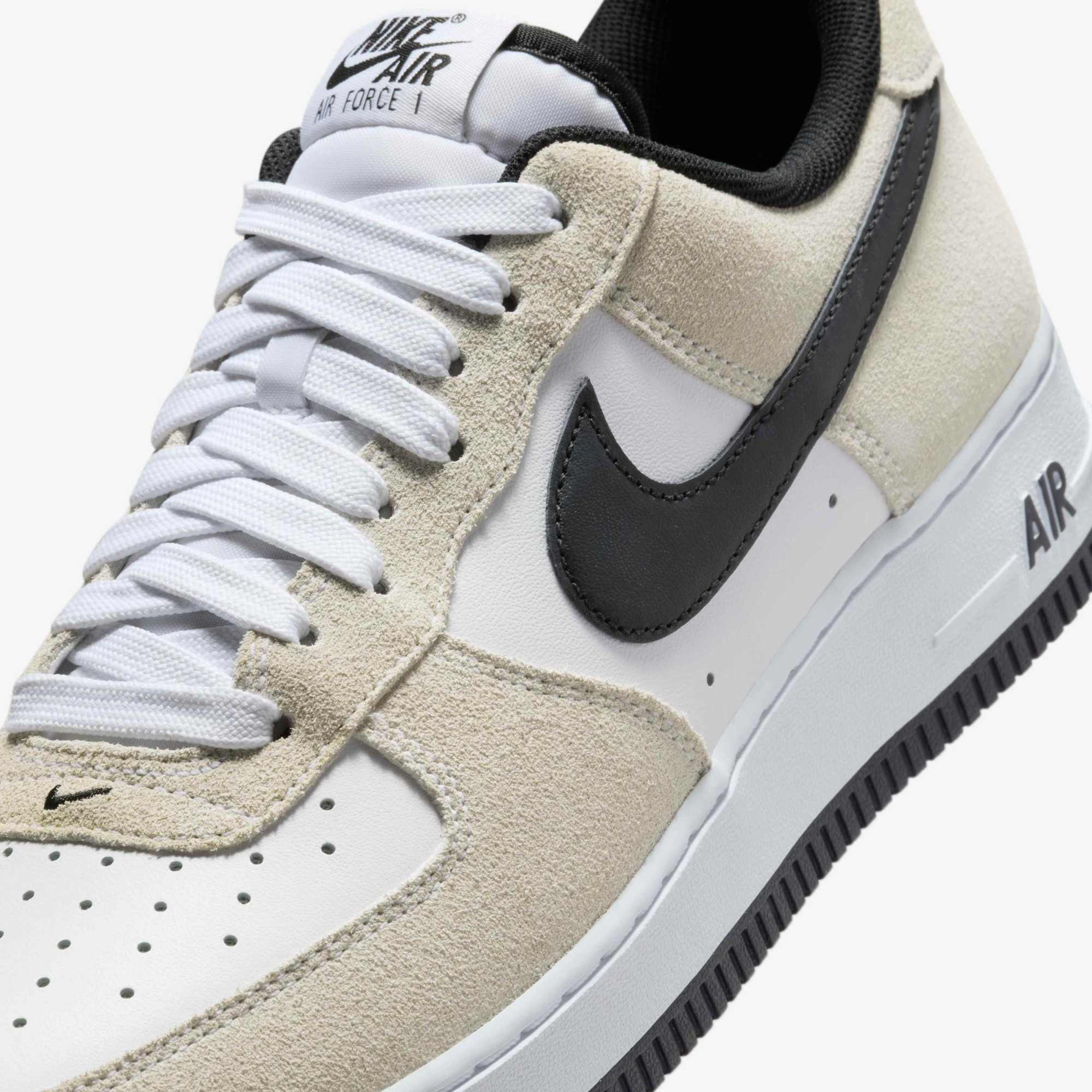 Кросівки чоловічі Nike Air Force 1 07 Lv8 White/Beige IB6388-100 42 IB6388-100