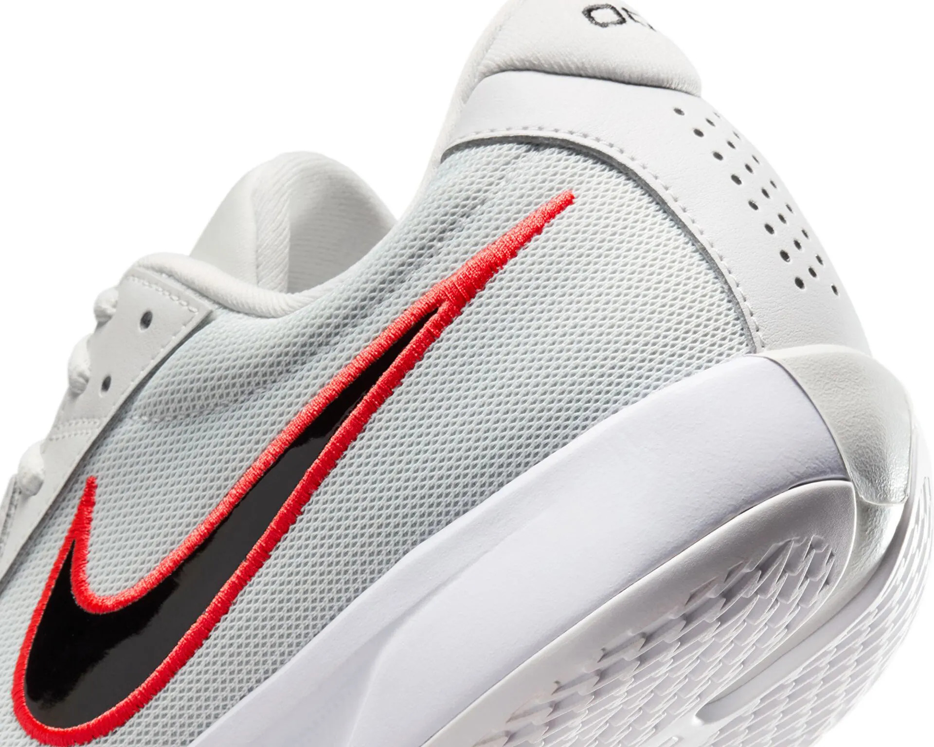 Кросівки Nike AIR ZOOM G.T. CUT ACADEMY FB2599-013