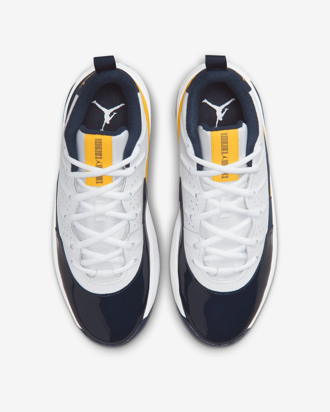 Кросівки Jordan MAX AURA 7 HQ2091-102