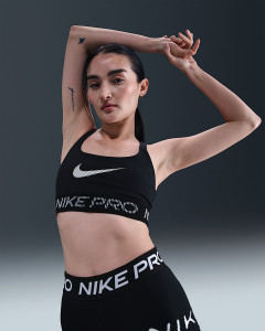 Топ жіночий Nike Pro Black IF3973-010