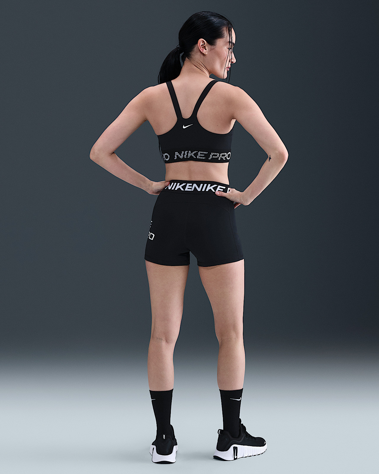 Топ жіночий Nike Pro Black IF3973-010