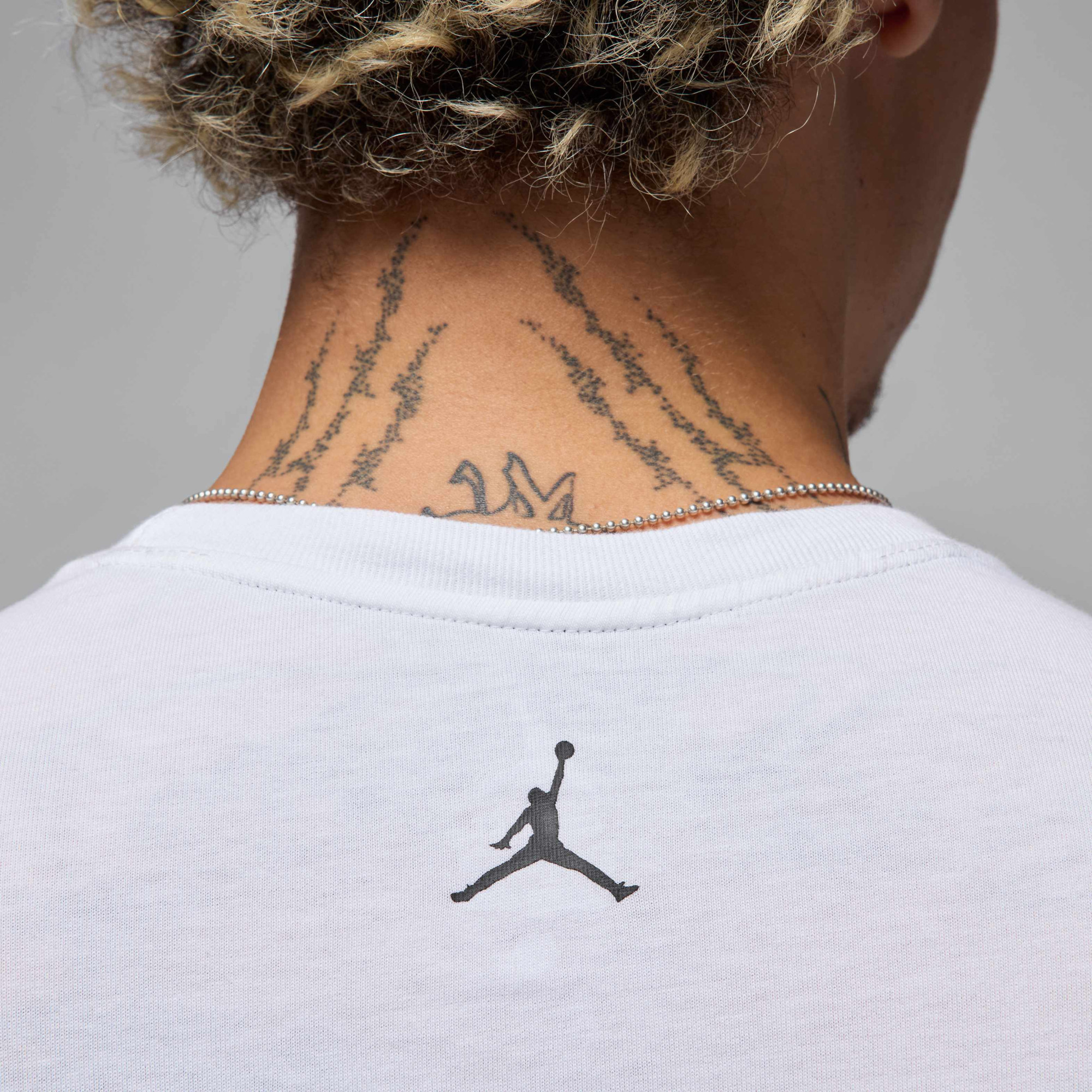 Футболка чоловіча Air Jordan Sprt Dri-Fit Gfx Ss Crew White HQ7984-100