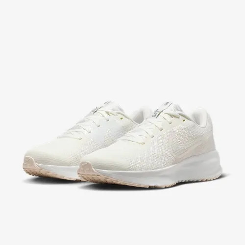 Кросівки W NIKE RUN DEFY HM9593-107 Nike 7 (38) Кремовий HM9593-107