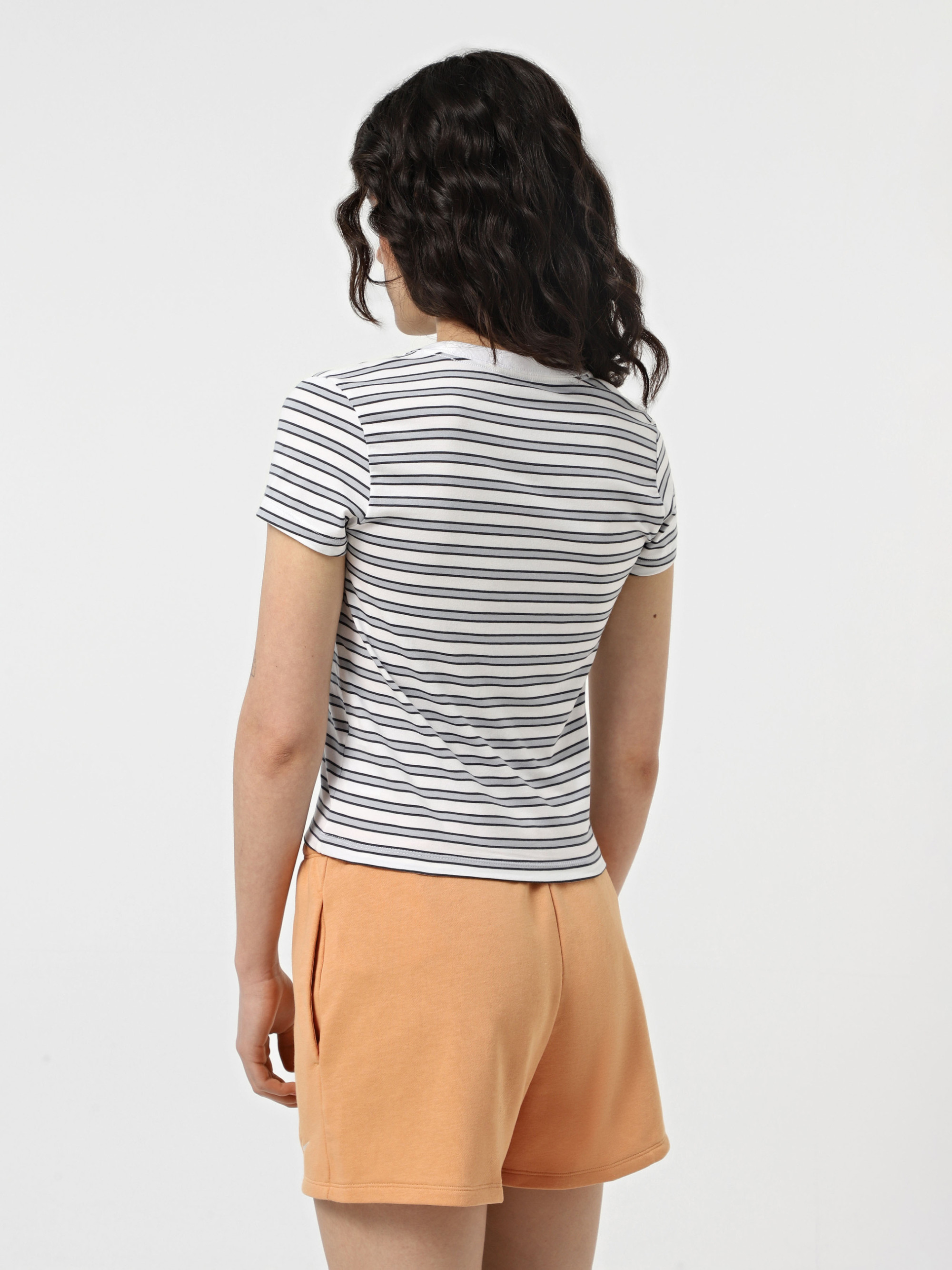 Футболка HF9524-100 Nike HF9524-100