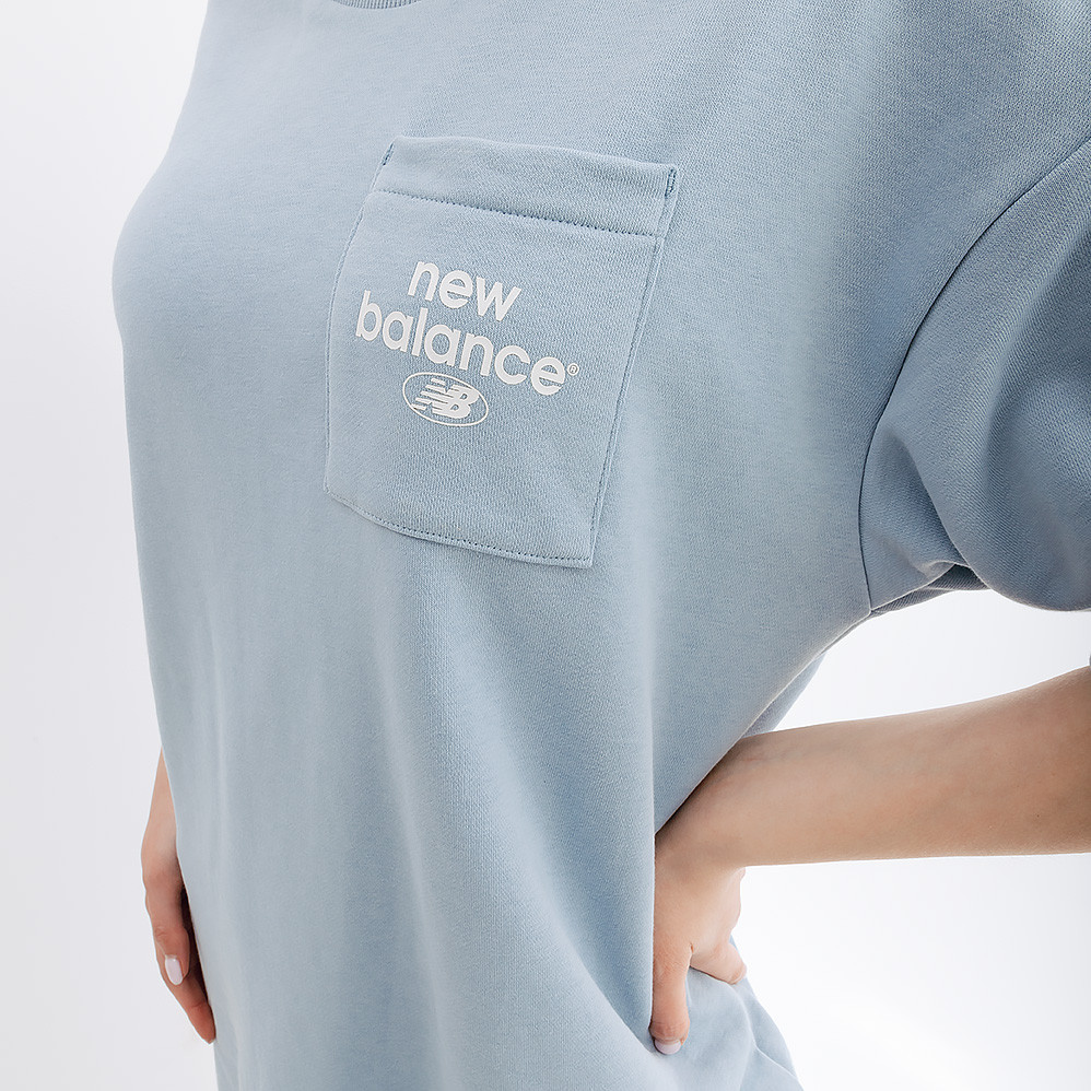 Сукня New Balance Essentials Stacked Logo WD31501LAY