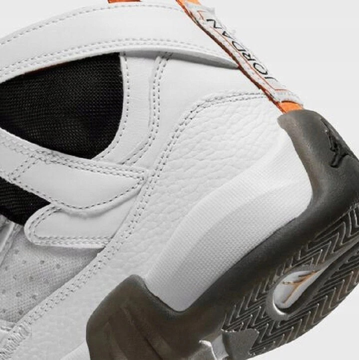 Кросівки Jordan Jumptwo Trey Gs DQ8431-108