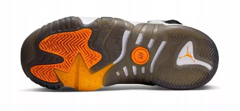 Кросівки Jordan Jumptwo Trey Gs DQ8431-108