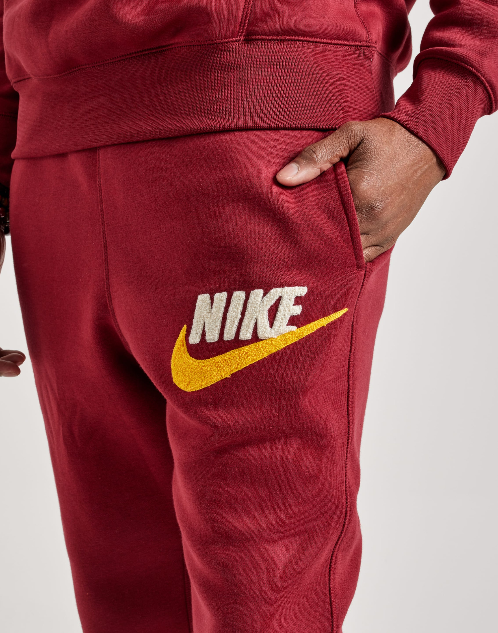 Штани NIKE CLUB JOGGER FUTURA BB FN3094-677