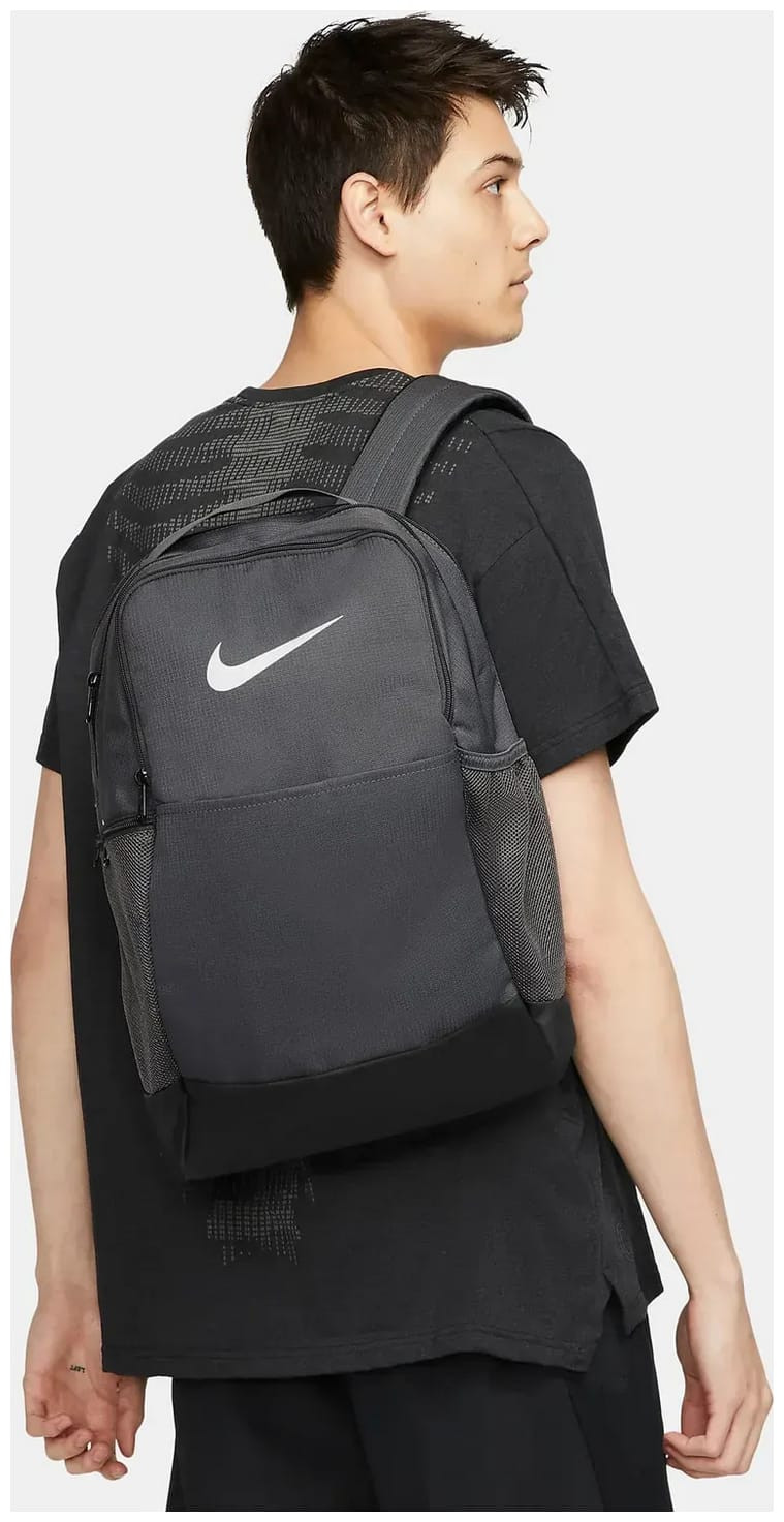 Рюкзак Nike NK BRSLA M BKPK - 9.5 24L сірий Уні 46 х 30 х 18 см DH7709-068