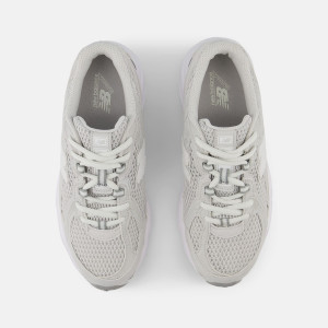 Кросівки New Balance 740 GR740GS