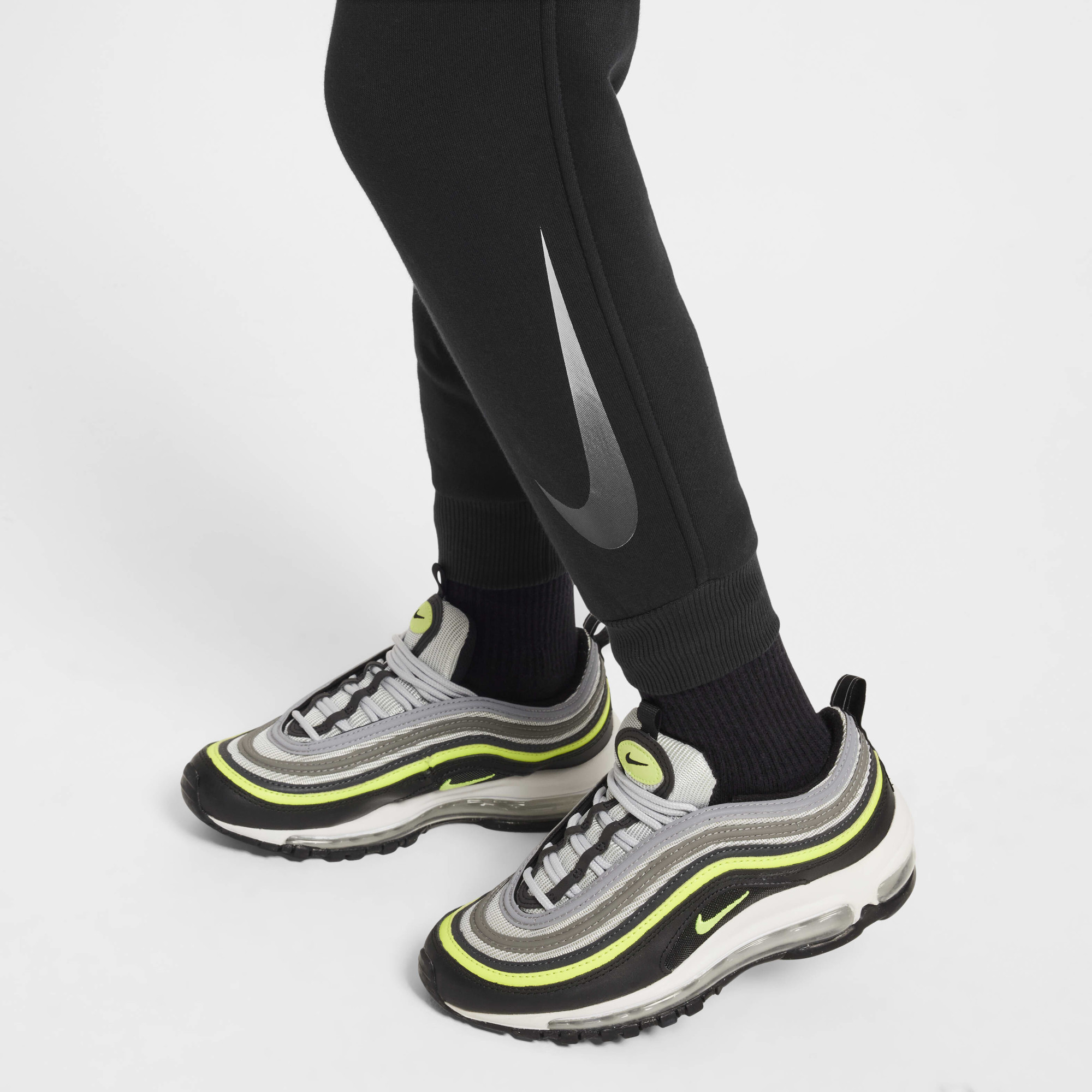 Штани чоловічі Nike Cr7 Club Black HF4349-010