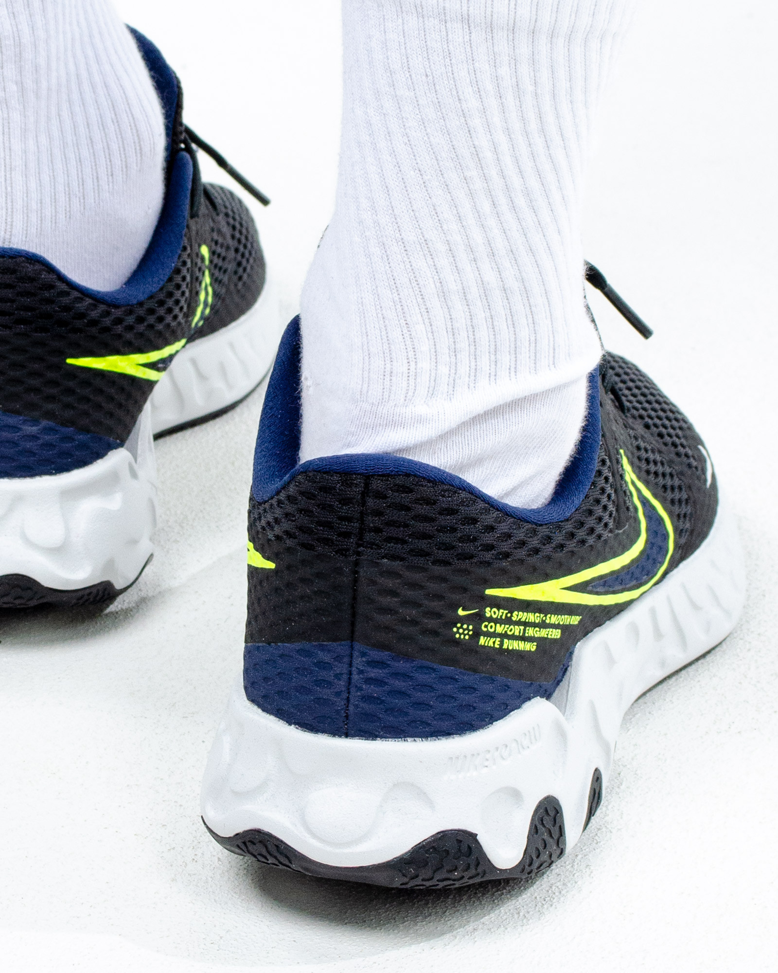 Кросівки бігові Nike  RENEW RIDE 2 CU3507-001