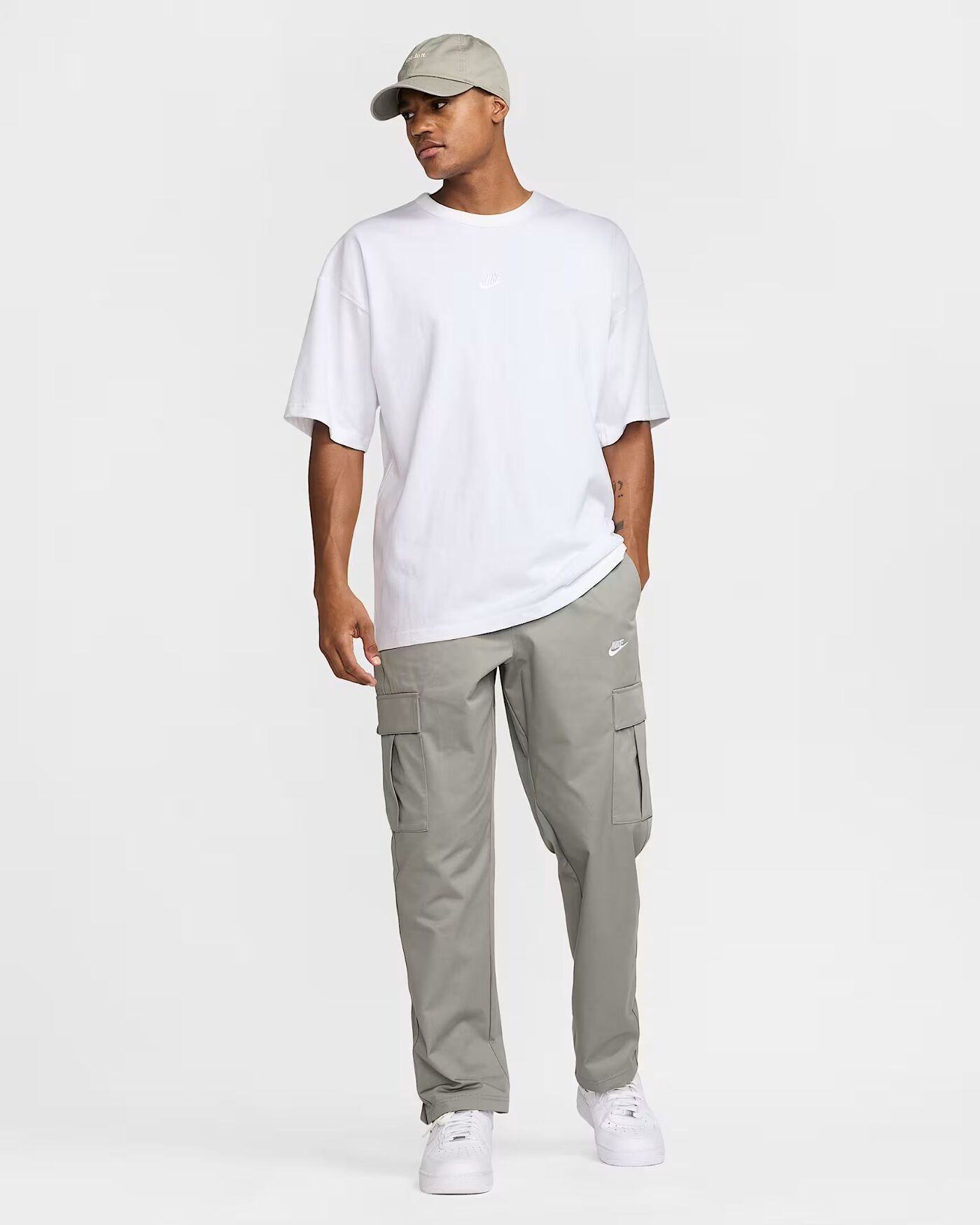 Штани Nike Club Men's Cargo Trousers IB6754-053