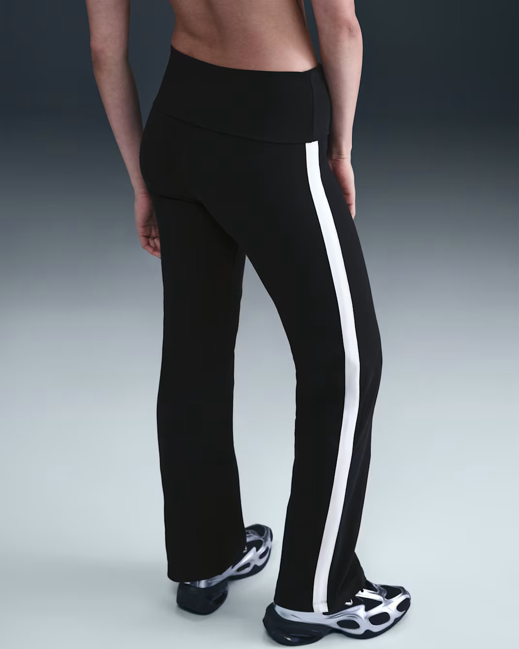 Штани жіночі Nike Fldovr Black IH4063-010