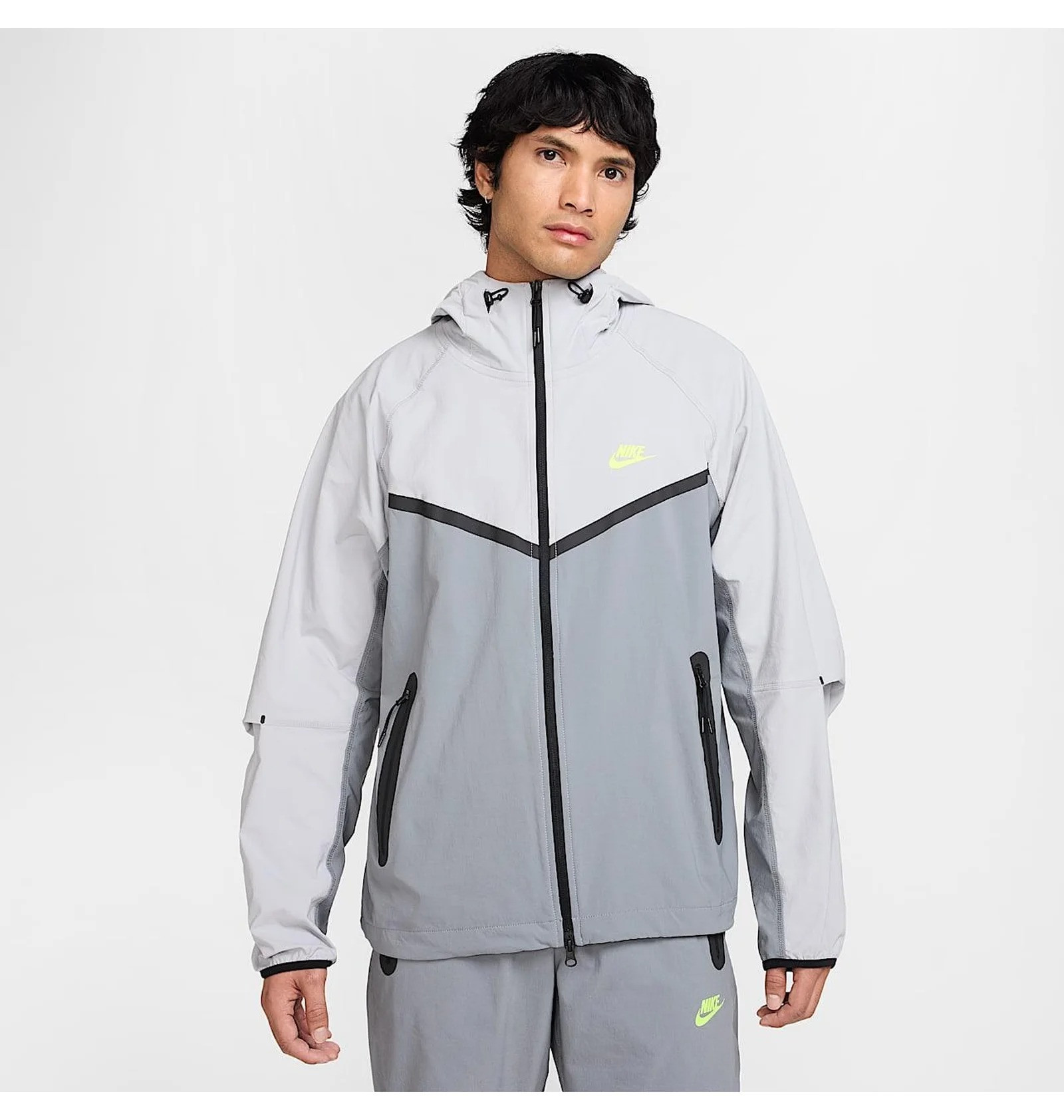 Вітровка чоловіча Nike Tech Woven Full-Zip Grey HV6514-065