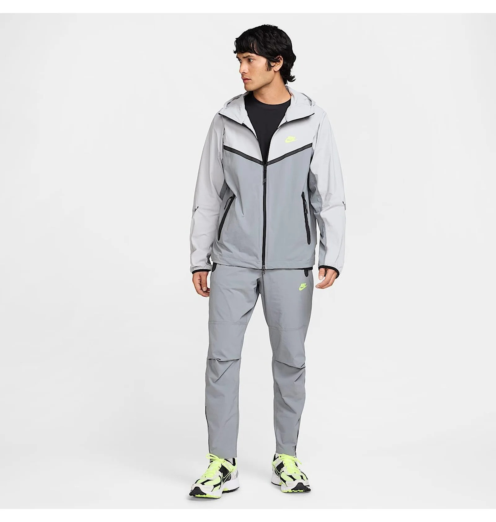 Вітровка чоловіча Nike Tech Woven Full-Zip Grey HV6514-065