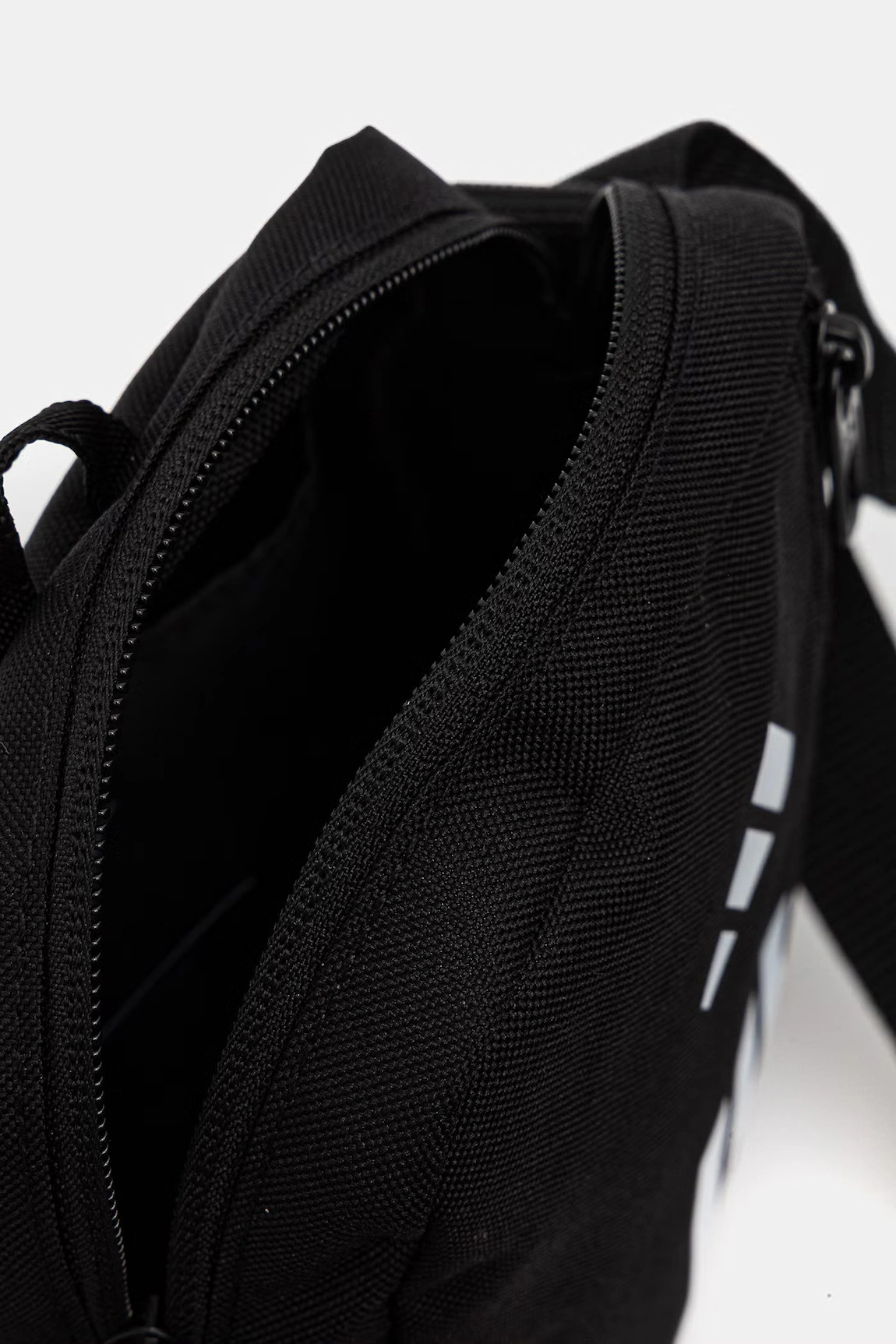 Сумка Adidas APWR ORGANIZER JZ7085