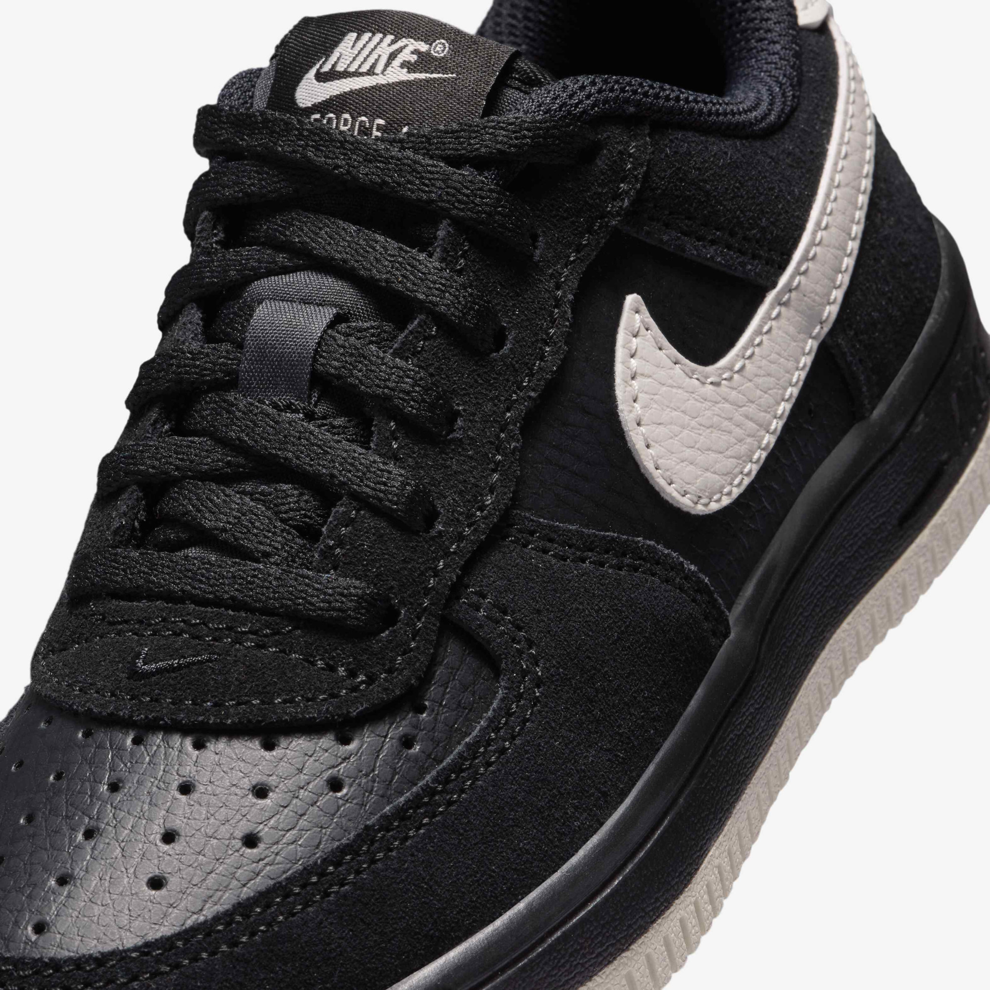 Кросівки Nike FORCE 1 LOW LV8 2 LACE (PS) IM8000-001