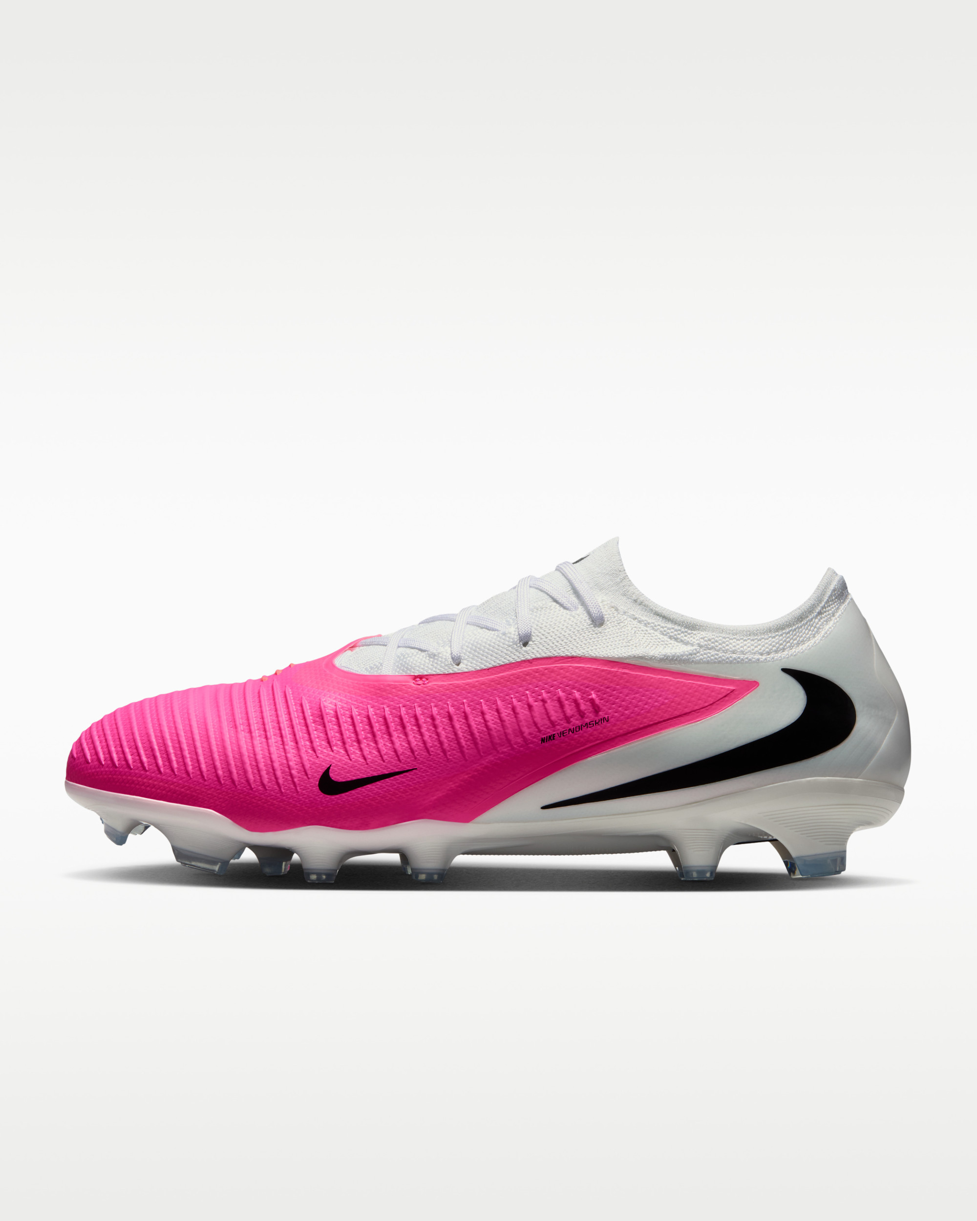 Бутси Nike PHANTOM 6 LOW PRO FG T IQ1886-900