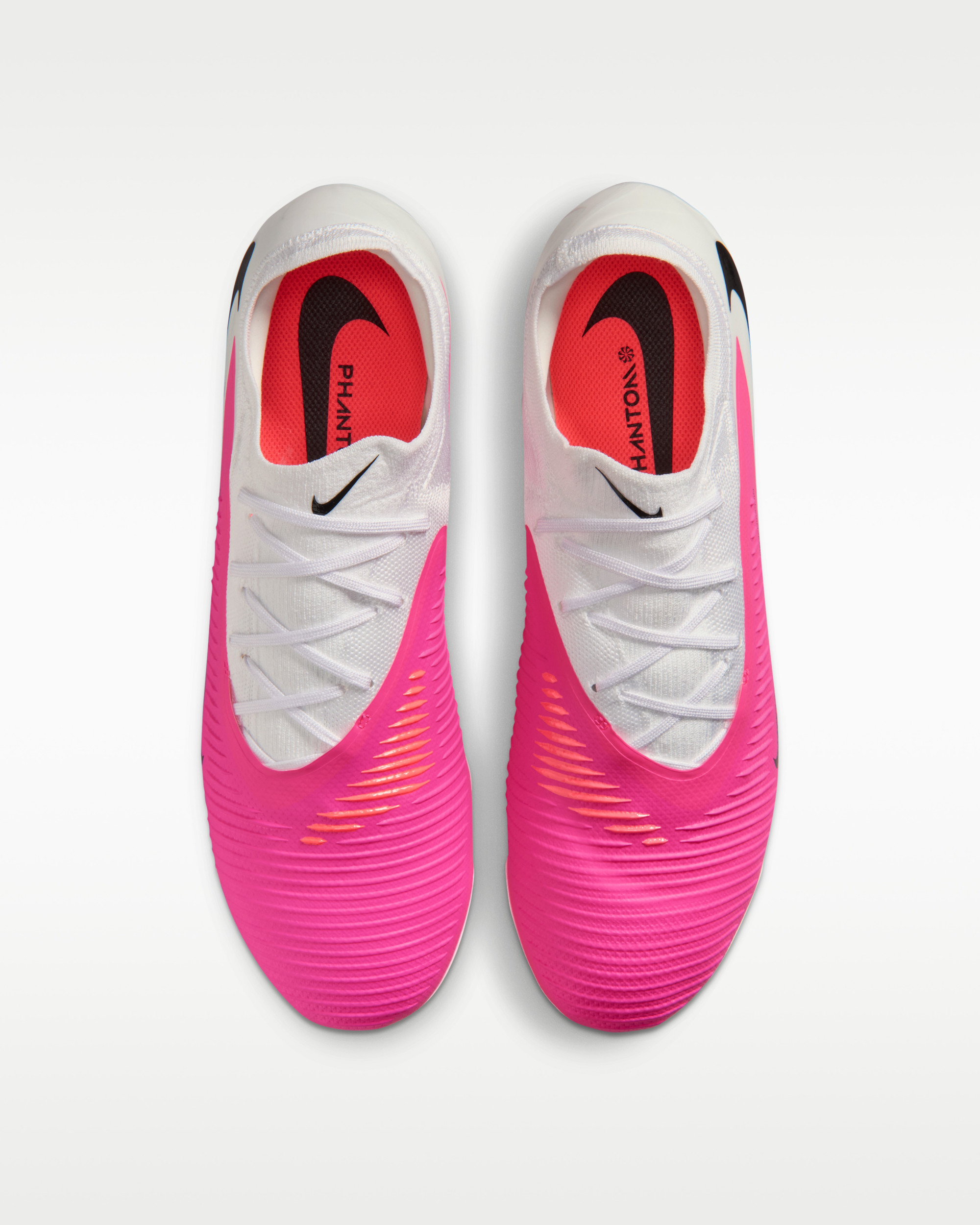 Бутси Nike PHANTOM 6 LOW PRO FG T IQ1886-900