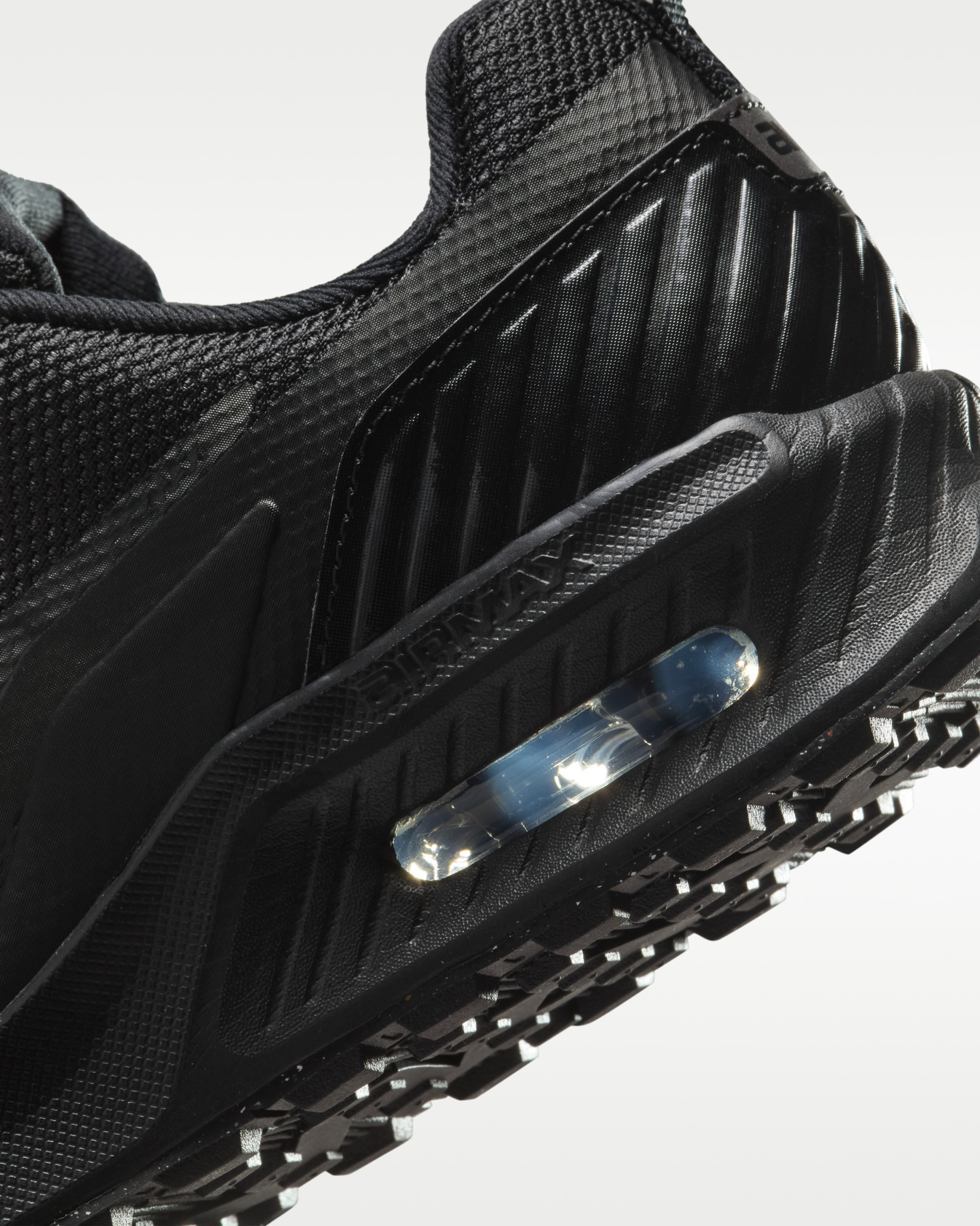 Кросівки Nike AIR MAX BIA (GS) IF2629-001