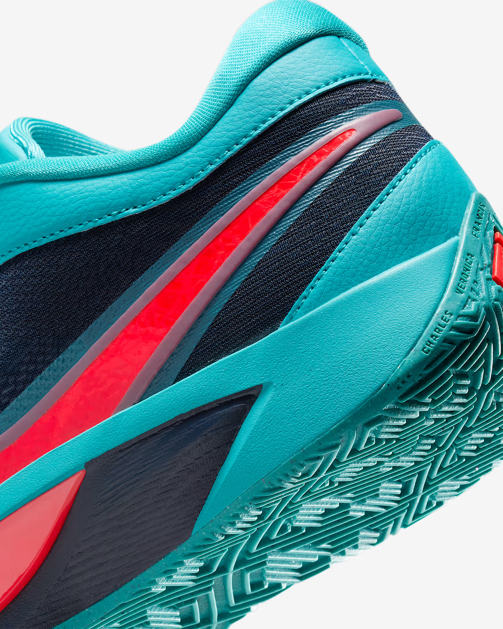 Кросівки Nike GIANNIS FREAK 6 FJ7792-300