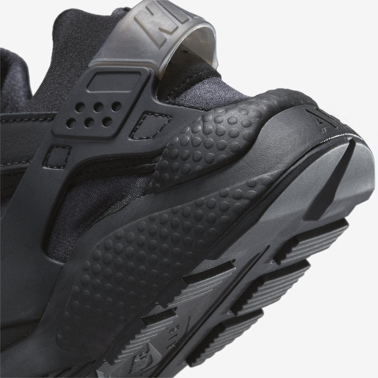 Кросівки Nike Air Huarache (DH4439-001) DH4439-001