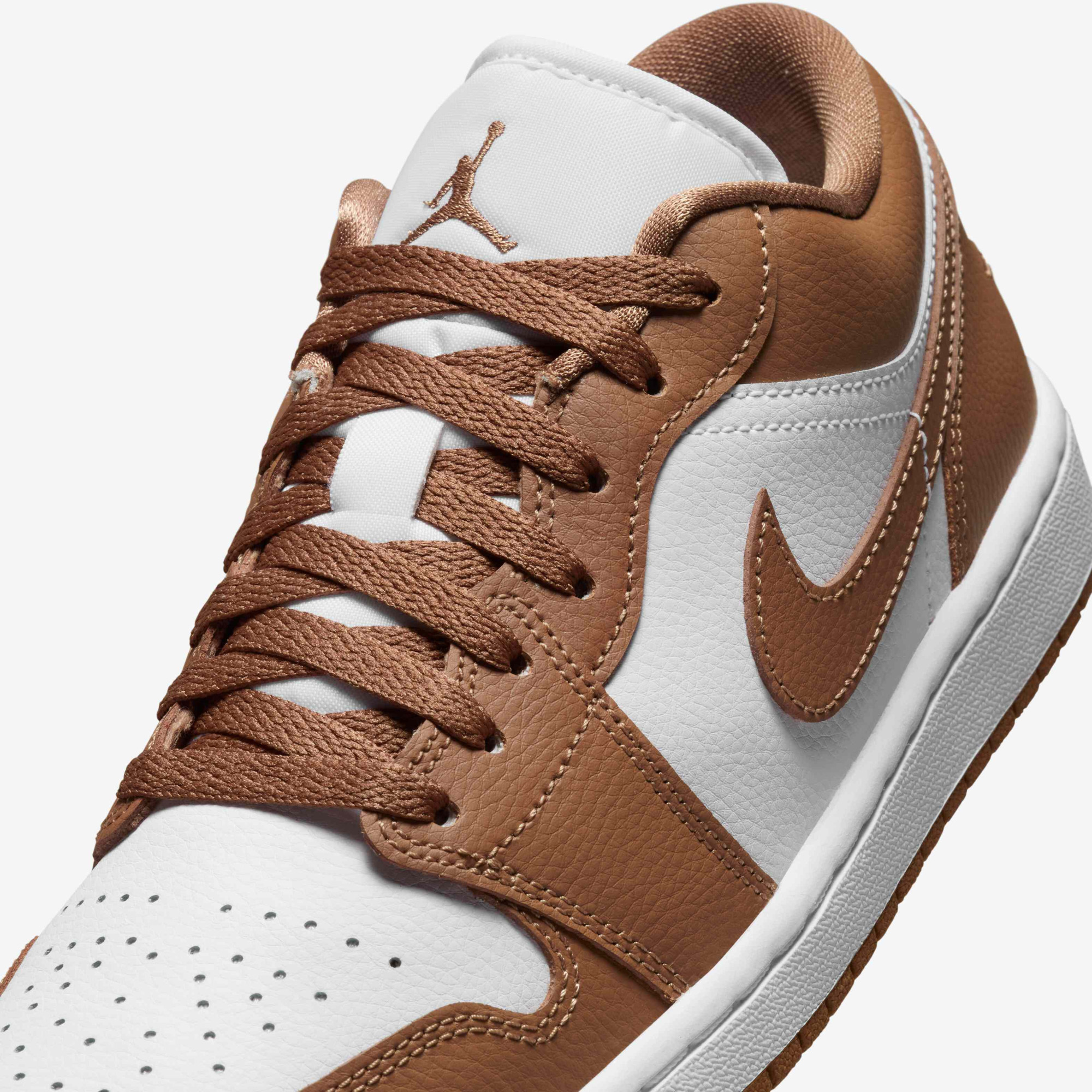 Кросівки W Air Jordan 1 Low Brown/White DC0774-202